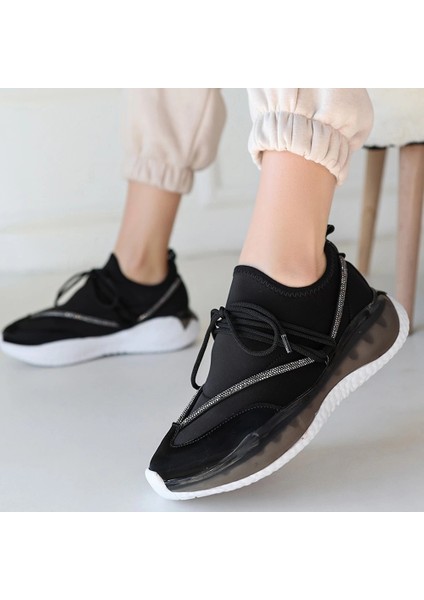 Sptrns Liney Siyah Rugan Bağcıklı Spor Ayakkabı (Numara: 36) fırsatları