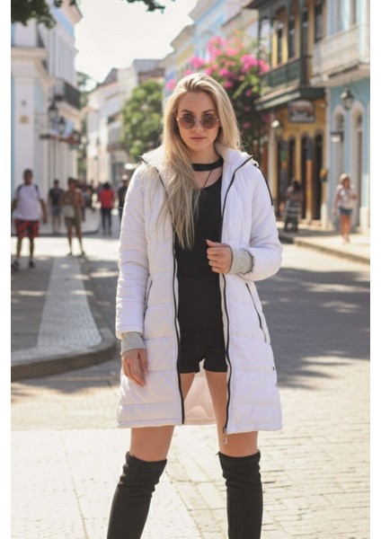 Kışlık Kapüşonlu Kadın Uzun Şişme Mont