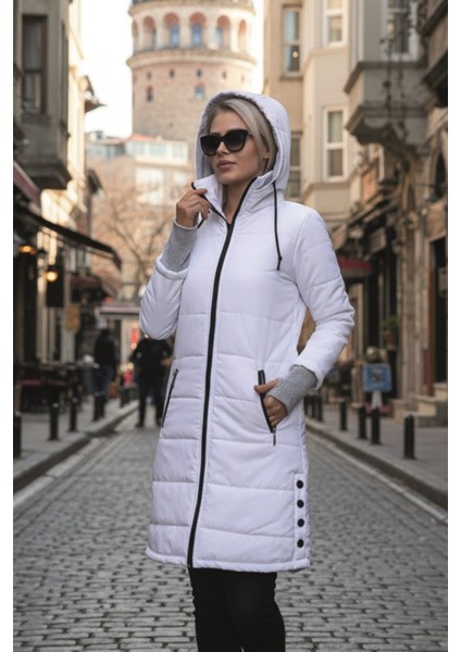 Kışlık Kapüşonlu Kadın Uzun Şişme Mont modelleri