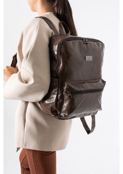 Suni Deri Yıkama Sırt çantası (Poliüretan) Kahverengi MODEL:(571-14-16G)