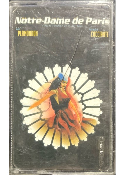 Kaset Notre-Dame De Paris Soundtrack Kaset