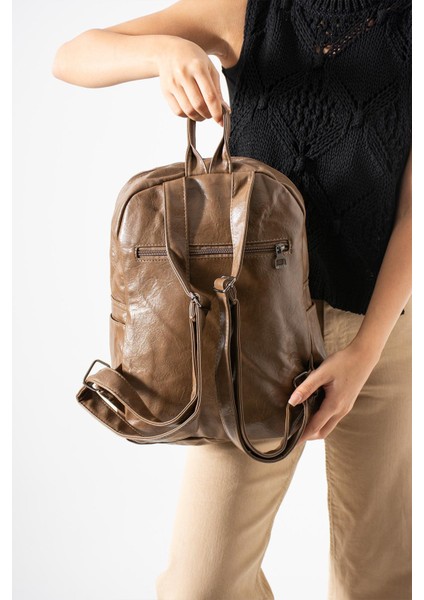 Suni Deri Yıkama Sırt çantası (Poliüretan) Vizon MODEL:(571-14-16H) fiyatları