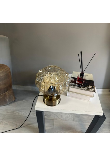 Şila Cam Bal Rengi Y Piramit Masa Lambası Dekoratif Masaüstü Aydınlatma Hol Abajur Başucu Lamba