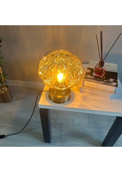 Şila Cam Bal Rengi Y Piramit Masa Lambası Dekoratif Masaüstü Aydınlatma Hol Abajur Başucu Lamba indirimleri