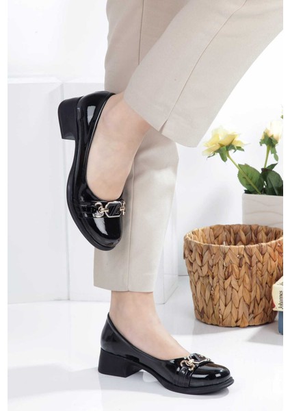 Leopar Desenlı Taş Detaylı Toka Kadın Topuklu Babet