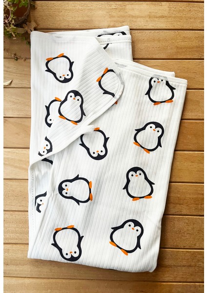 Naturel Penguen Desenli Pamuklu 80×90 cm Çift Kat Penye Bebek Battaniye modelleri