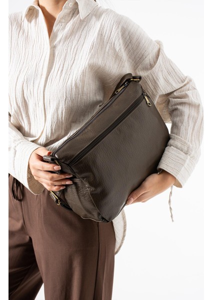 Yıkama deri Çapraz Askılı Omuz Çantası Poliüretan Deri Vizon MODEL:(571-14-16B) fiyatları