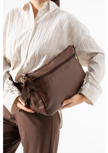 Yıkama deri Çapraz Askılı Omuz Çantası Poliüretan Deri Taba MODEL:(571-14-16B) fiyatları