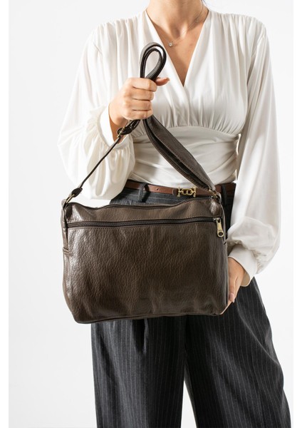 Yıkama deri Çapraz Askılı Omuz Çantası Poliüretan Deri Vizon MODEL:(571-14-16F) fiyatları