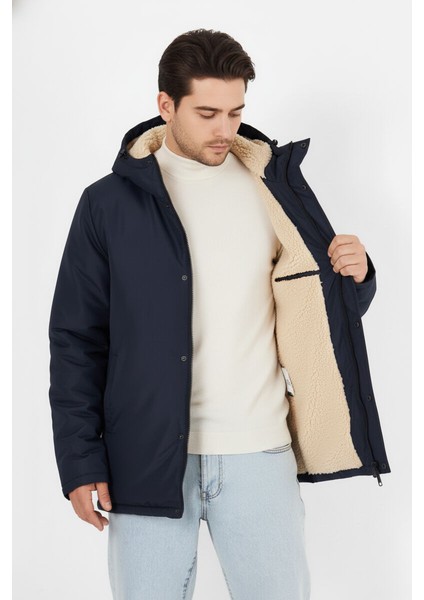 İçi Kürklü Su ve Rüzgar Geçirmez Cepli Kapüşonlu Erkek Mont