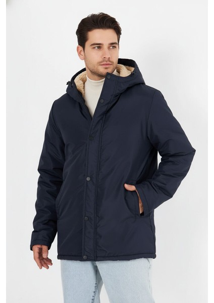 İçi Kürklü Su ve Rüzgar Geçirmez Cepli Kapüşonlu Erkek Mont