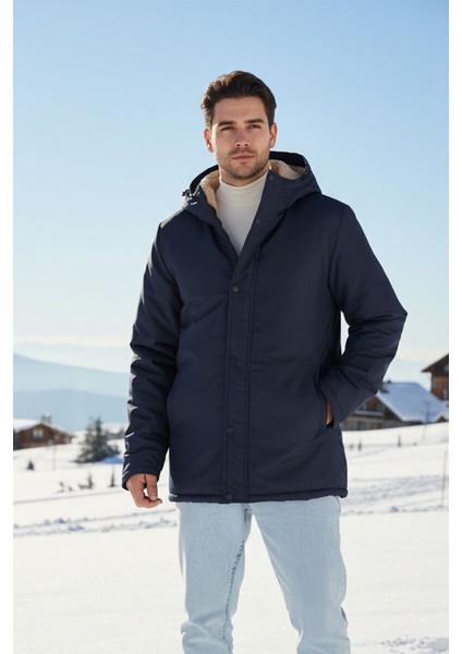 İçi Kürklü Su ve Rüzgar Geçirmez Cepli Kapüşonlu Erkek Mont