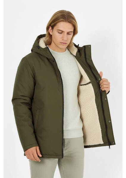 İçi Kürklü Su ve Rüzgar Geçirmez Cepli Kapüşonlu Erkek Mont fiyatları