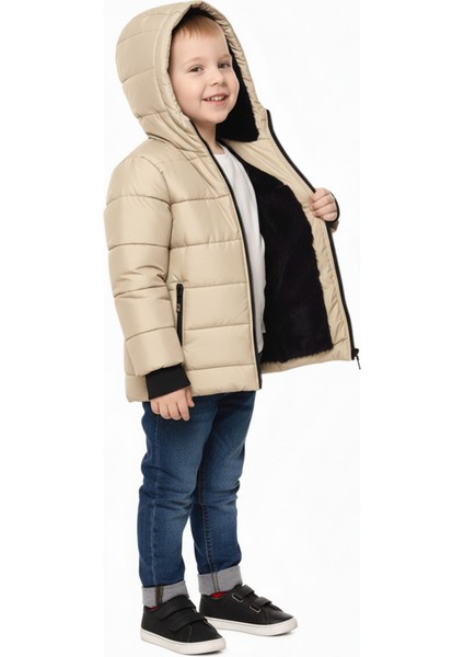 İçi Kürklü Su ve Rüzgar Geçirmez Erkek Çocuk Mont