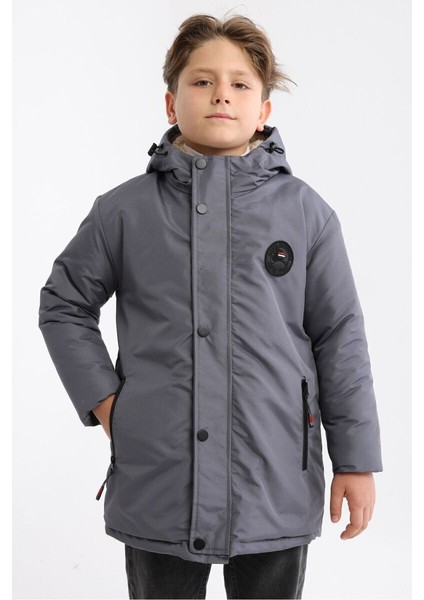 İçi Kürklü Su ve Rüzgar Geçirmez Erkek Çocuk Mont