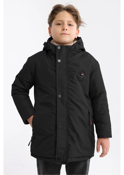 İçi Kürklü Su ve Rüzgar Geçirmez Erkek Çocuk Mont