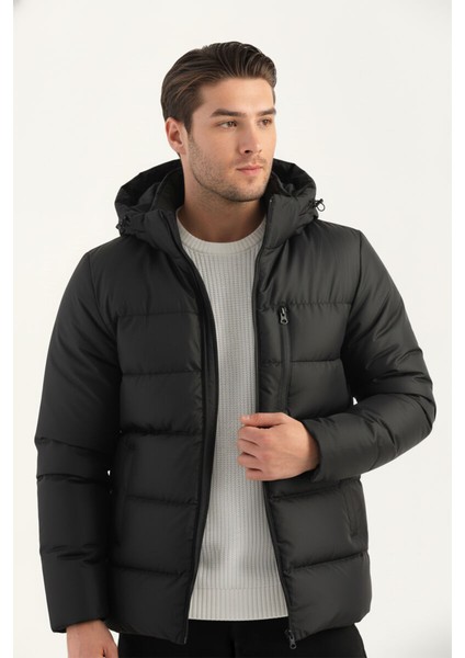 İçi Astarlı Su ve Rüzgar Geçirmez Cepli Kapüşonlu Erkek Mont