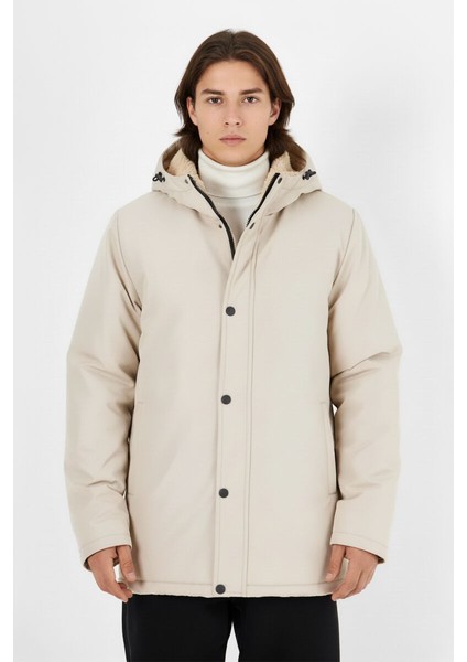 İçi Kürklü Su ve Rüzgar Geçirmez Cepli Kapüşonlu Erkek Mont indirimleri