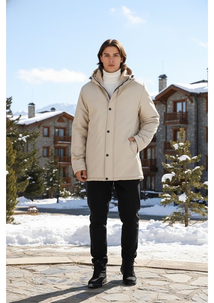 İçi Kürklü Su ve Rüzgar Geçirmez Cepli Kapüşonlu Erkek Mont