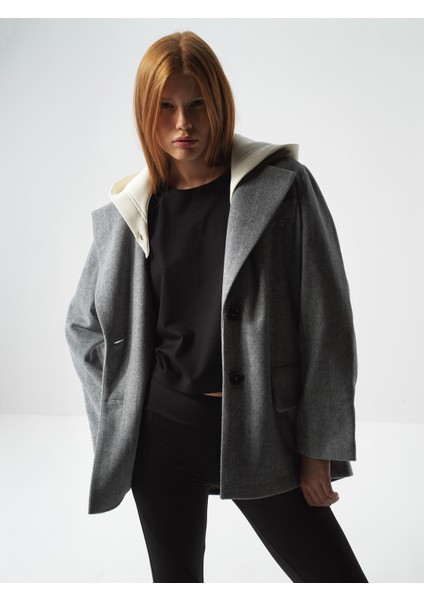 Kadın Gri Doğal Yün Dokulu Oversize Ceket