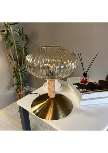 Elegant Cam Bal Rengi Üç Boncuk Masa Lambası Dekoratif Masaüstü Aydınlatma Yatak Odası Başucu Lamba