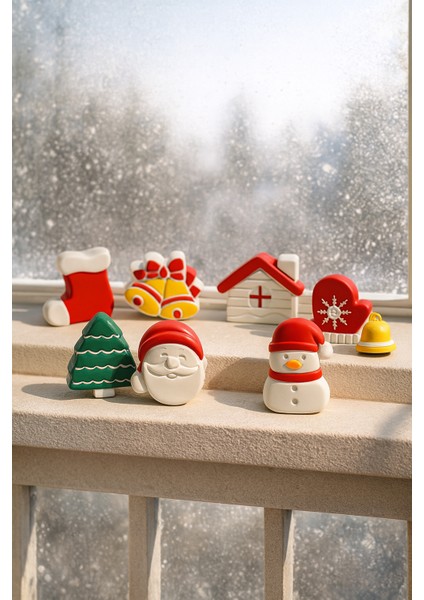 El Işçiliği Detaylı 7 Parça Yılbaşı Dekor Seti – Sevimli Noel Figürleri (6×4 Cm)