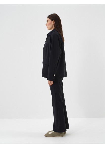 Kadın Lacivert Esnek Dokulu Oversize Ceket fırsatları