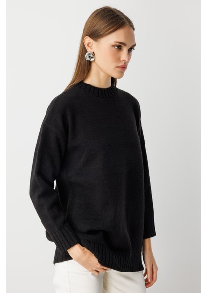 Yuvarlak Yaka Oversize Siyah Triko Kazak fiyatları
