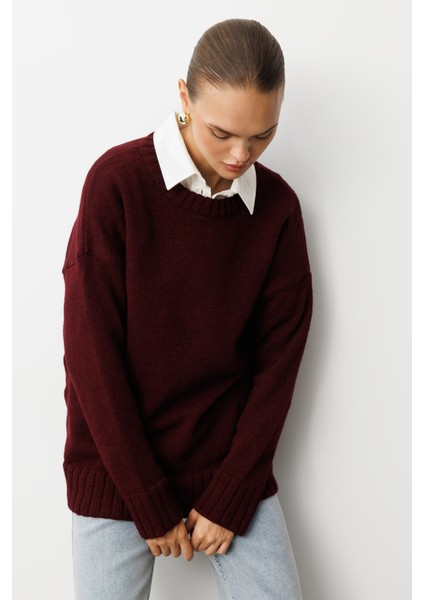 Yuvarlak Yaka Oversize Bordo Triko Kazak modelleri