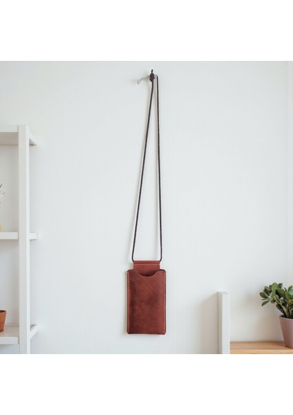 Kadın Omuz Askılı Kart Bölmeli Taba Aura Telefon Çantası modelleri