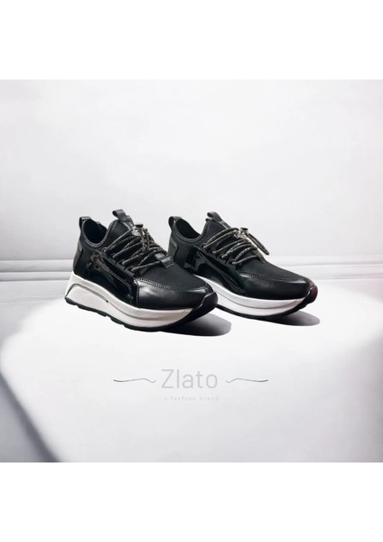 Kadın Siyah Rugan Detaylı Taş Bağcıklı Günlük Rahat Ayakkabı