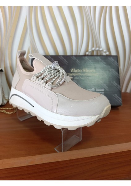 Kadın Bej Rugan Detaylı Rahat Günlük Ayakkabı