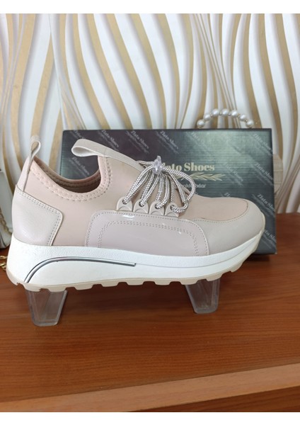 Kadın Bej Rugan Detaylı Rahat Günlük Ayakkabı modelleri