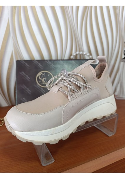 Kadın Bej Rugan Detaylı Rahat Günlük Ayakkabı fırsatları