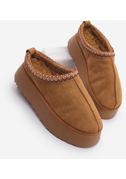 Kadın İçi Kürklü Kalın Taban Önü Kapalı Günlük Kışlık Terlik Furenta Taba Süet