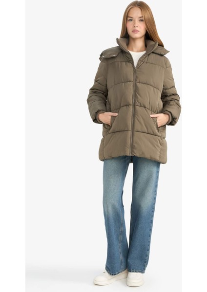 Su Geçirmez Regular Fit Kapüşonlu Parka F3557AX25WN fiyatları