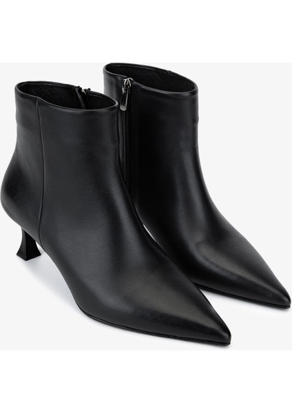 Kadın Hakiki Deri Siyah Deri Klasik Bot 1135 0602 Bn Bot SK25-26 Sıyah Derı fiyatları