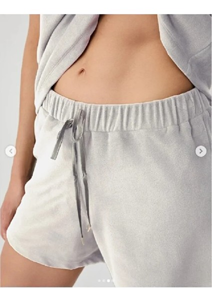 Yumuşak Dokulu Kadife Kadın Şort Takım 9709 modelleri