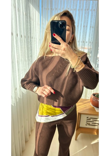 Fitilli Kahverengi Triko Takım fiyatları