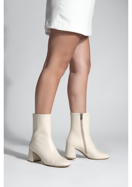 Kadın Küt Burun Fermuarlı Topuklu Bot Nonas Ekru fırsatları