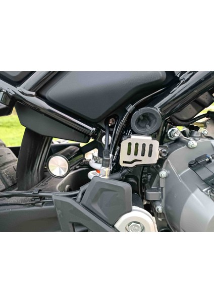 Cf Moto mt 450 Hidrolik Tank Koruma