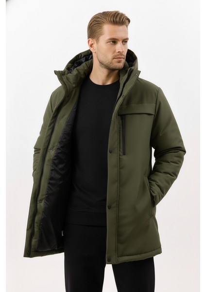 İçi Astarlı Su ve Rüzgar Geçirmez Cepli Kapüşonlu Erkek Mont