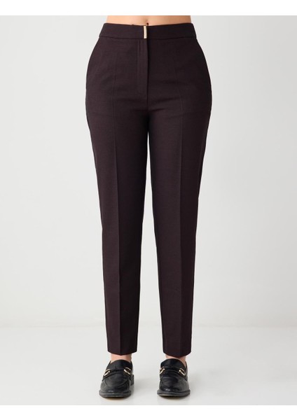 Mürdüm Dar Paça Normal Bel Metal Detaylı Dokuma Pantolon fırsatları