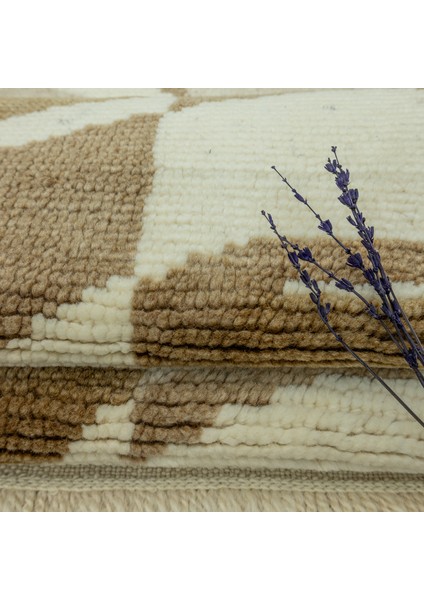 Kutal Soyut Tasarımlı El Dokuma Yün Halı 228X292 cm fırsatları