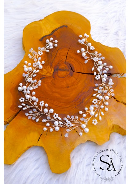 Inci ve Kristal Işlemeli Şık ve Zarif Saç Aksesuarı