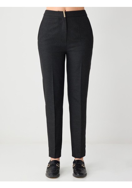 Antrasit Dar Paça Normal Bel Metal Detaylı Dokuma Pantolon fırsatları