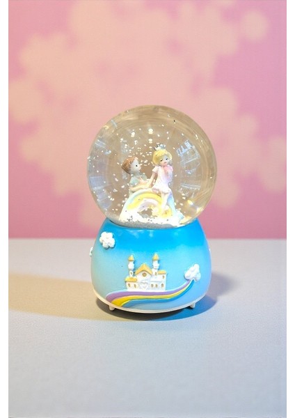 Sevgiliye Masalsı Hediye – Işıklı ve Müzikli Romantik Kar Küresi