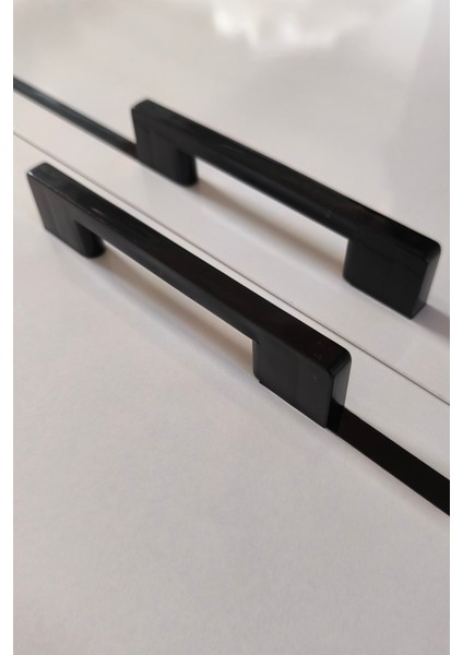 Piyano 4 Kapaklı Dolap Genç Odası-Çocuk Odası Gardırop Meşe Beyaz