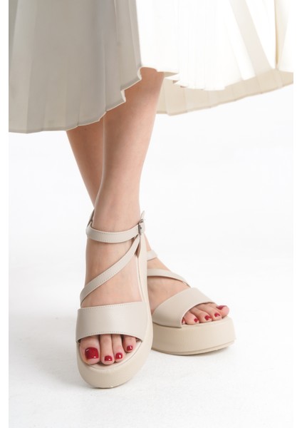 Kadın Deri Görünümlü Fermuarlı Siyah Uzun Çizme fiyatları