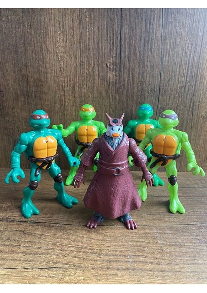 Ninja Kaplumbağa Figür Işıklı 4 Ninja Kaplumbağa 12CM ve Sprinter Ayakta Durur Savaş Aletli fırsatları